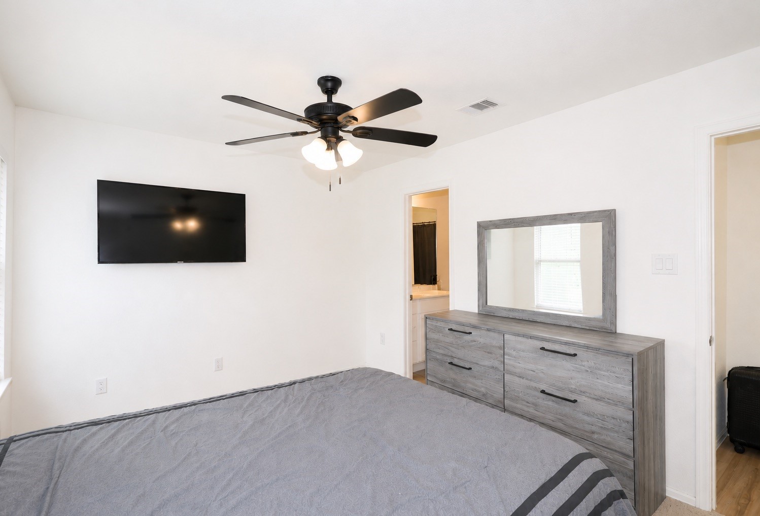 7430 Clover Chase Drive Property Photo 10