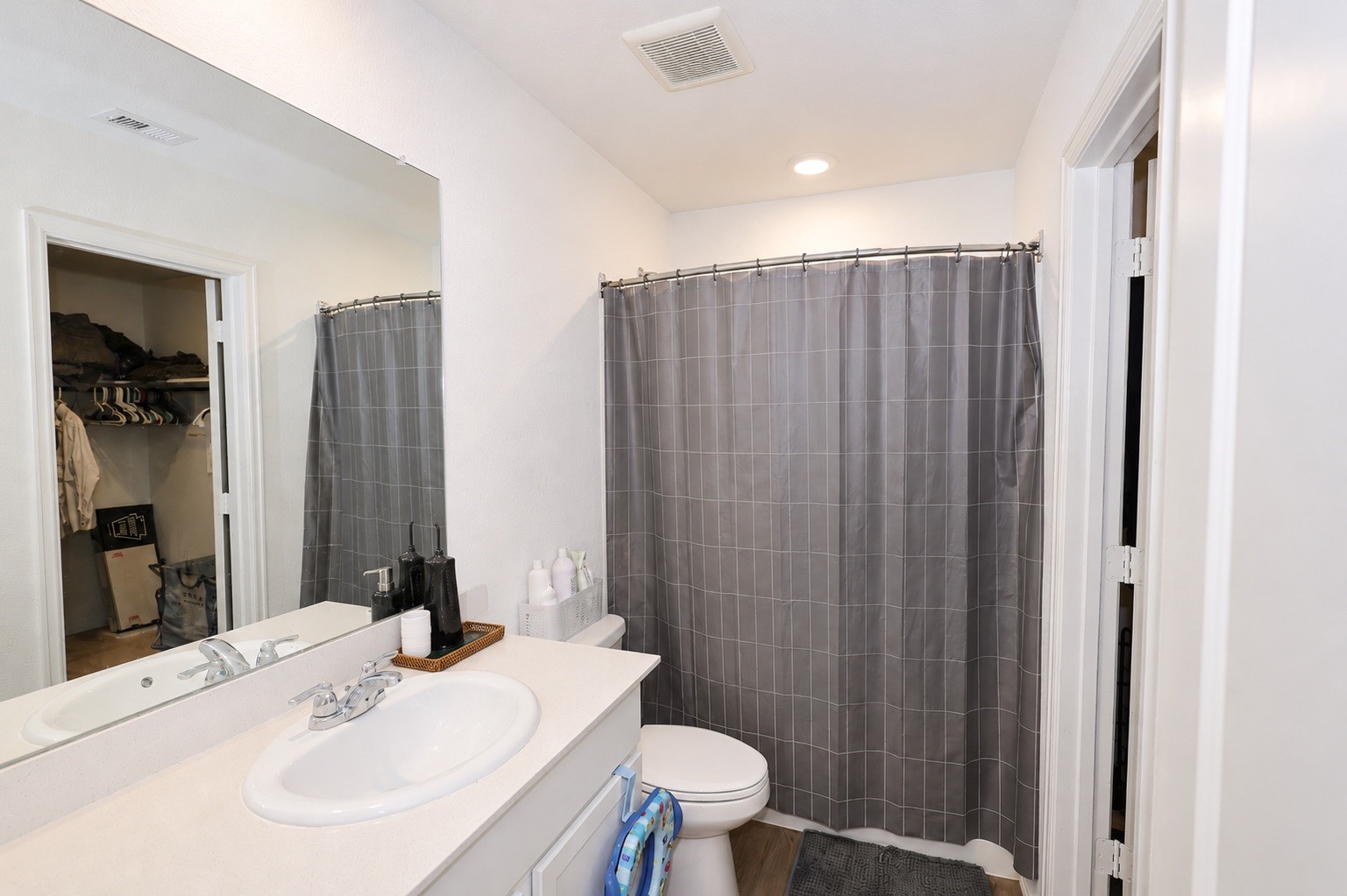 7430 Clover Chase Drive Property Photo 11