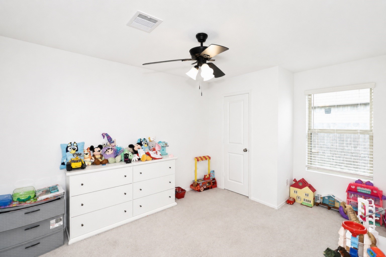 7430 Clover Chase Drive Property Photo 12