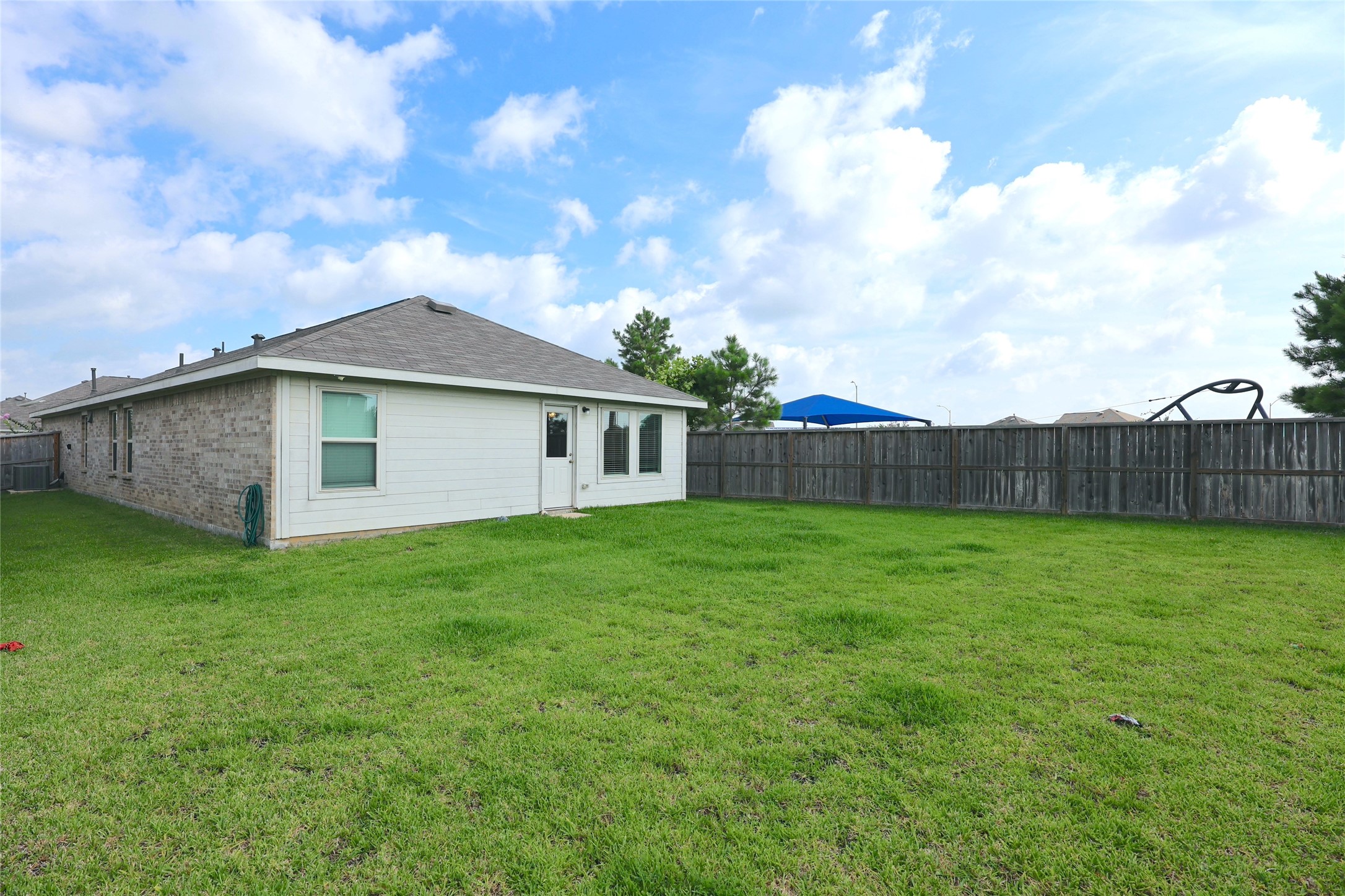 7430 Clover Chase Drive Property Photo 16
