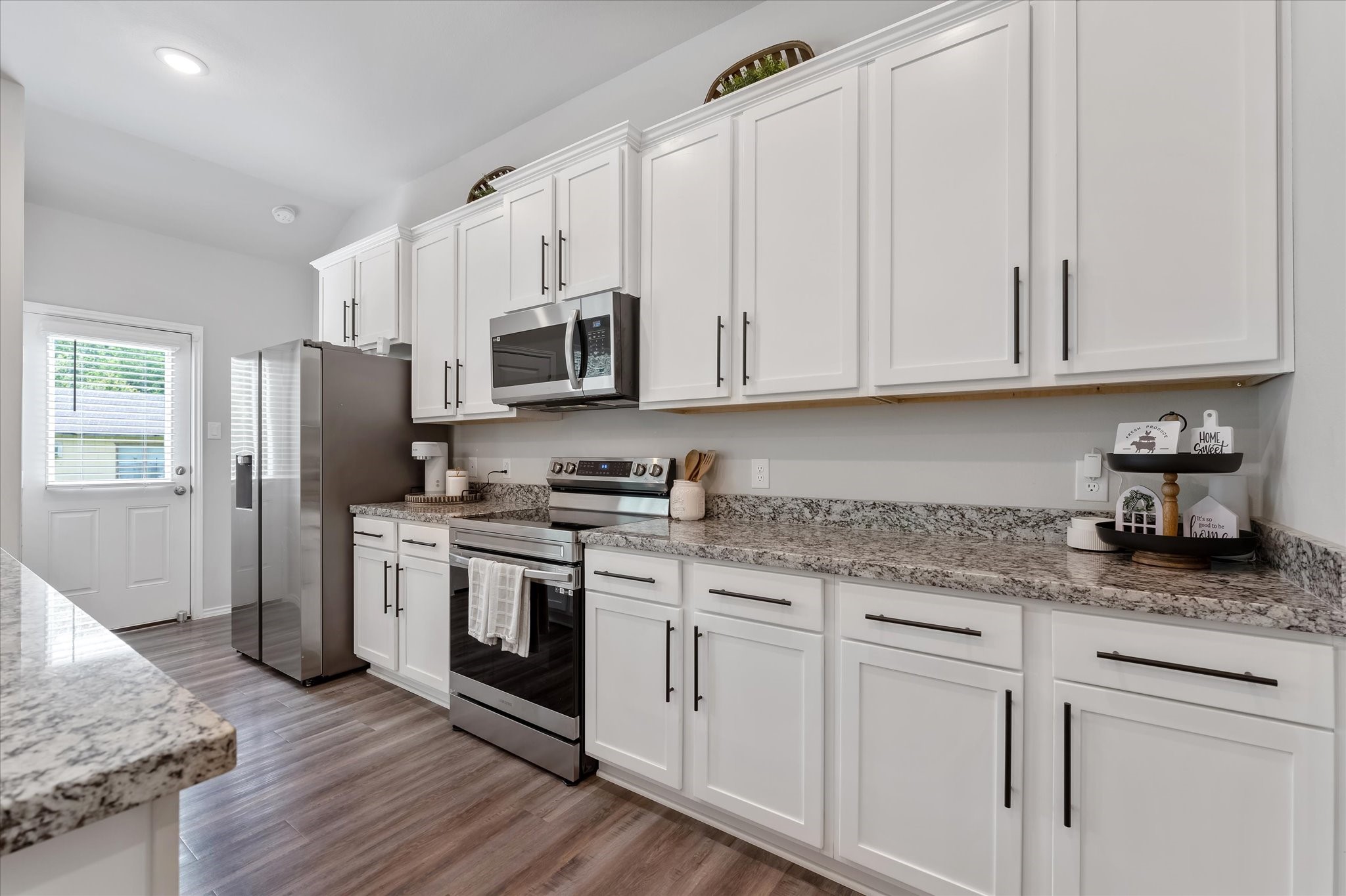 323 Watkins Street Property Photo 10