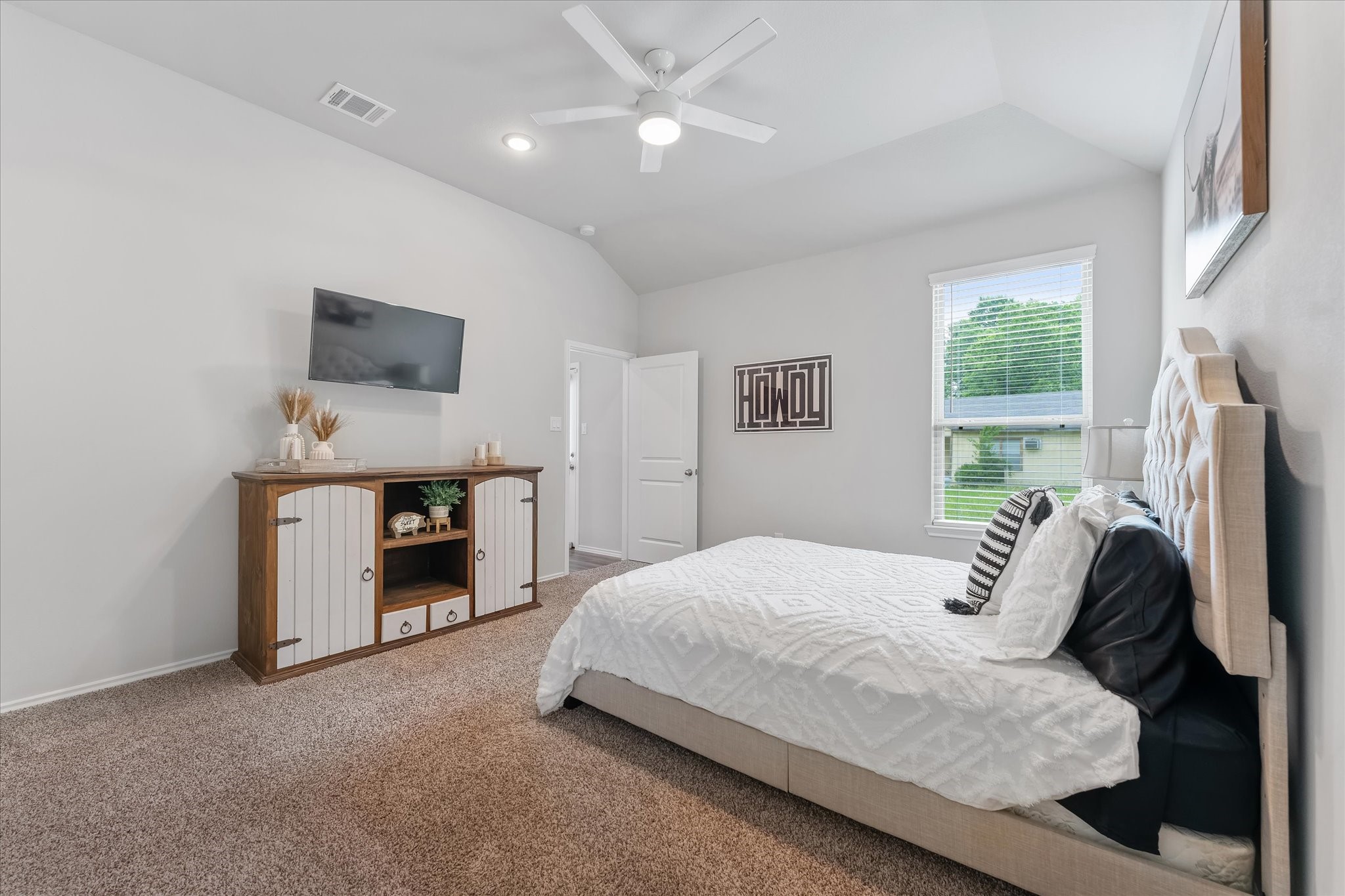 323 Watkins Street Property Photo 13