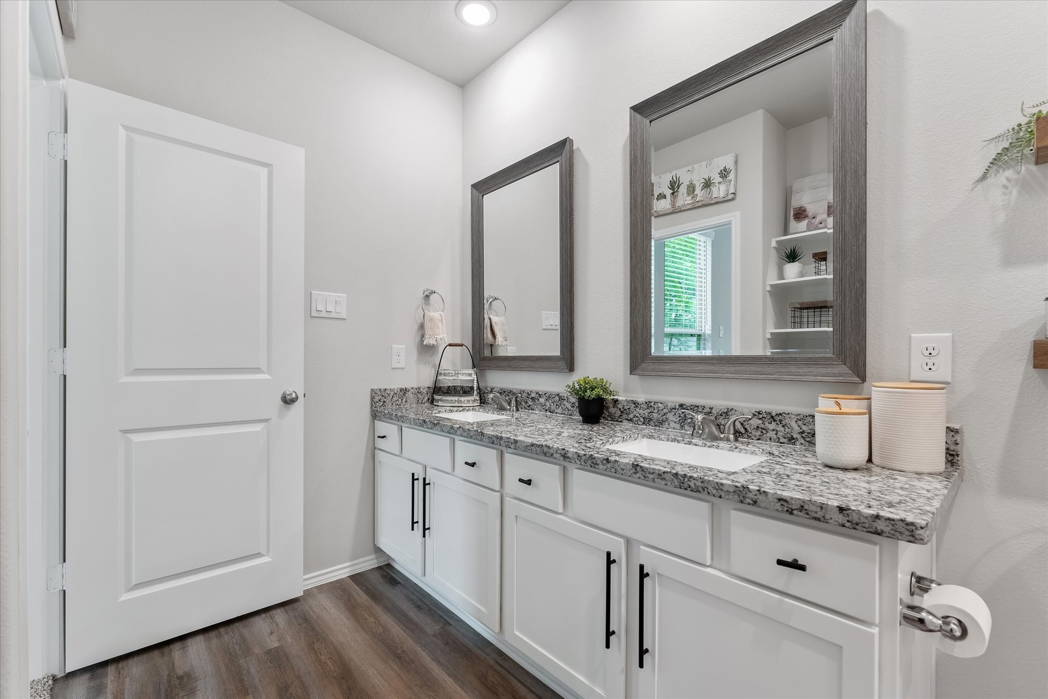 323 Watkins Street Property Photo 15