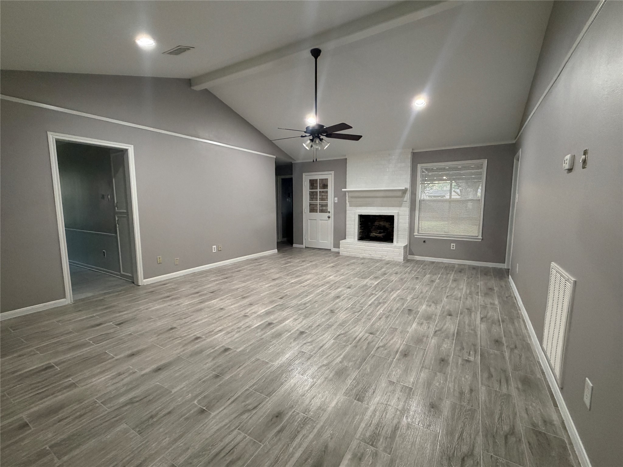 3815 Avenue R Property Photo 4