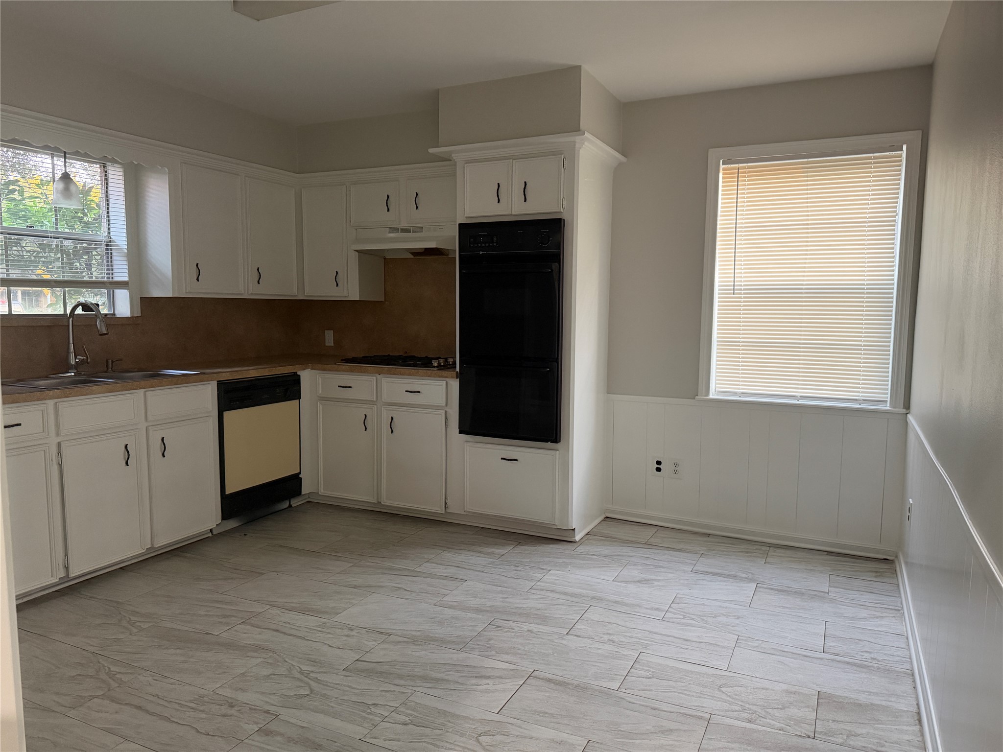 3815 Avenue R Property Photo 8