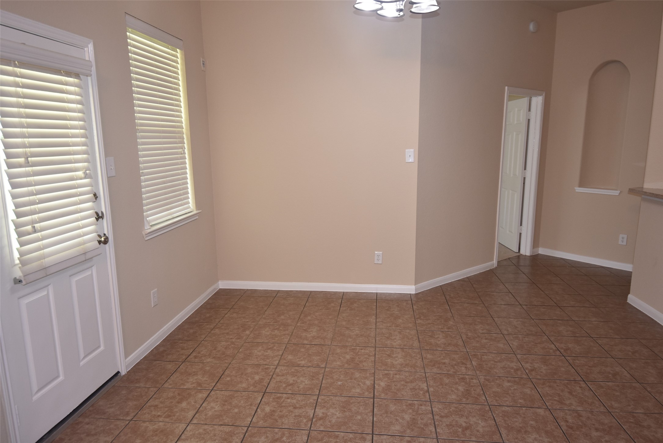 25823 Sundrop Meadows Lane Property Photo 6
