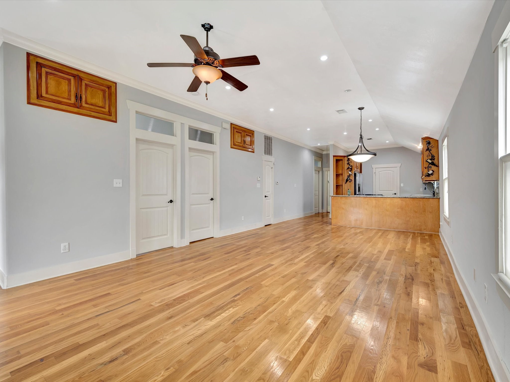 4628 Kermit Street Property Photo 3