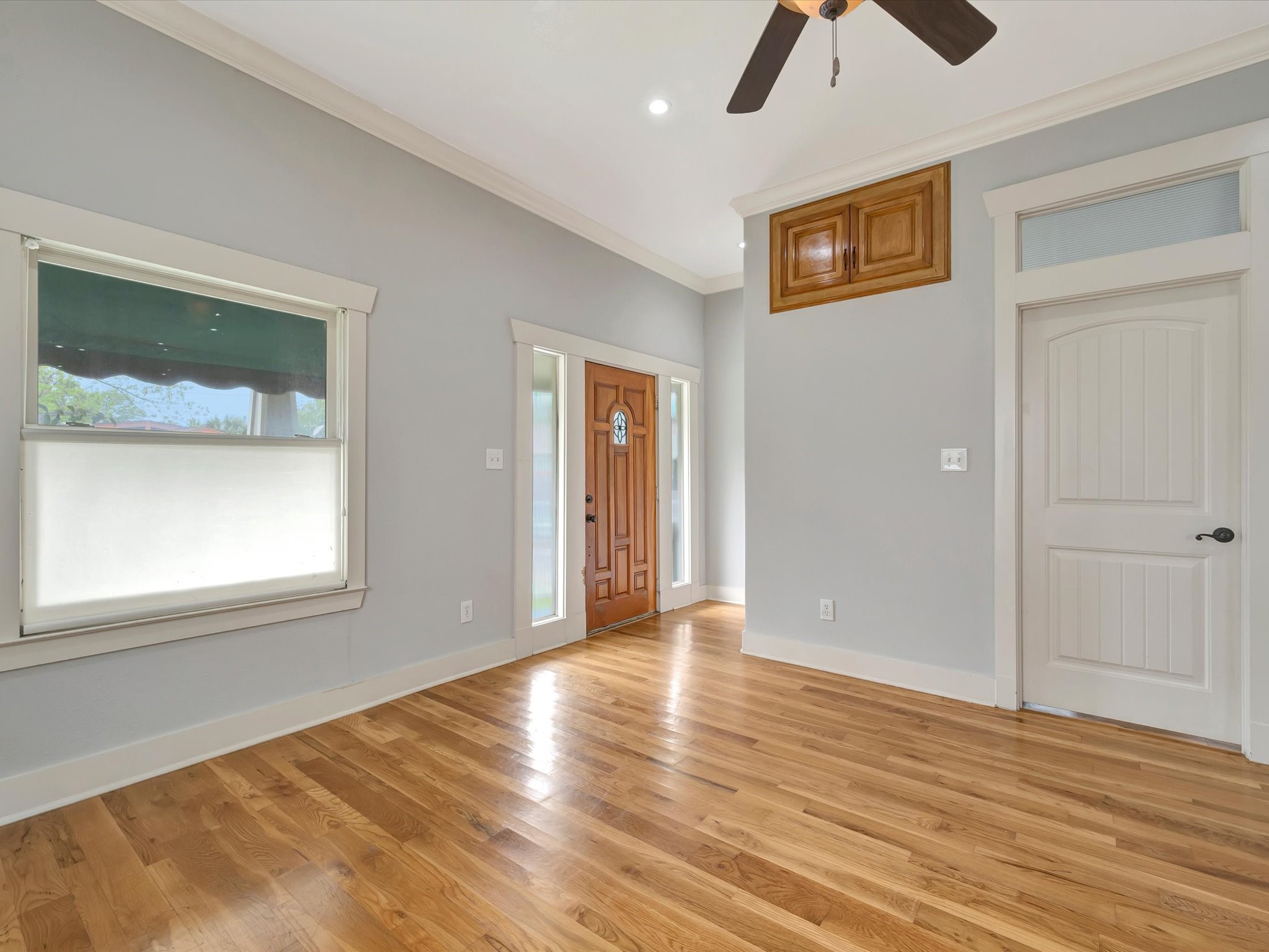 4628 Kermit Street Property Photo 4