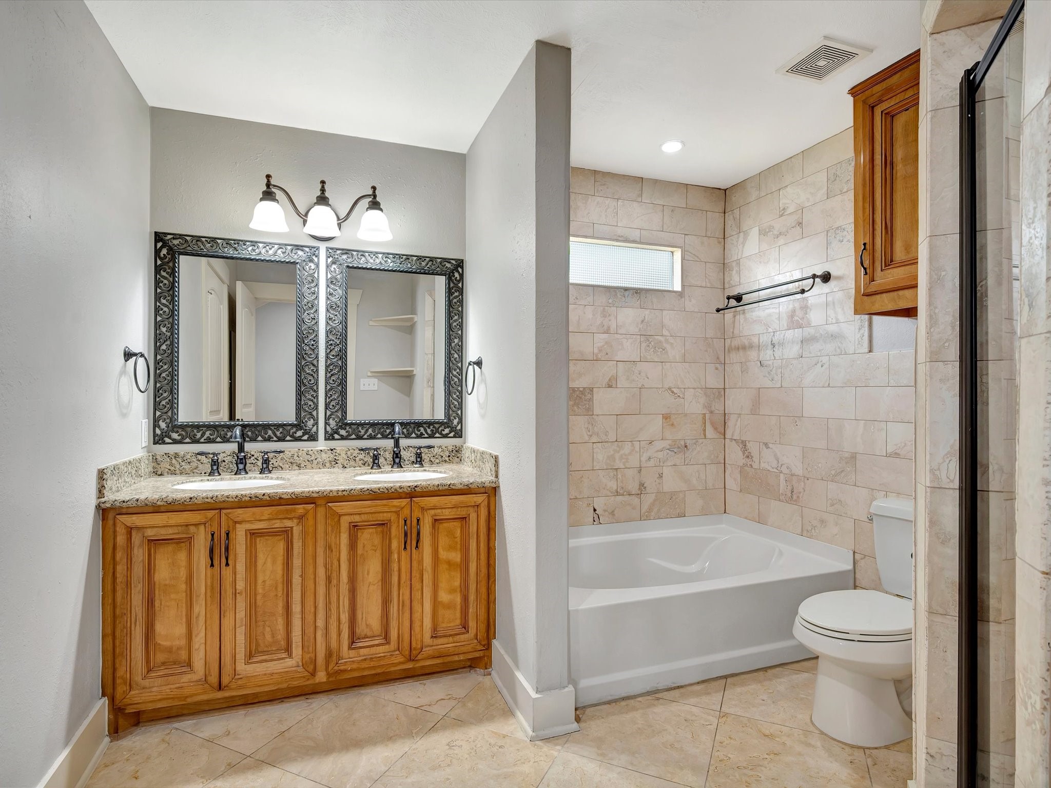 4628 Kermit Street Property Photo 19