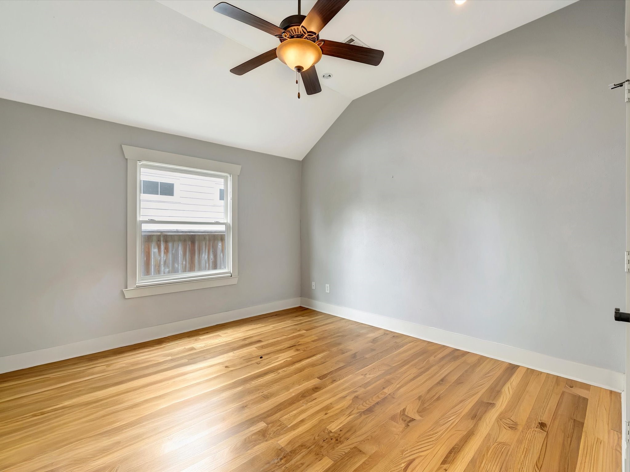 4628 Kermit Street Property Photo 23