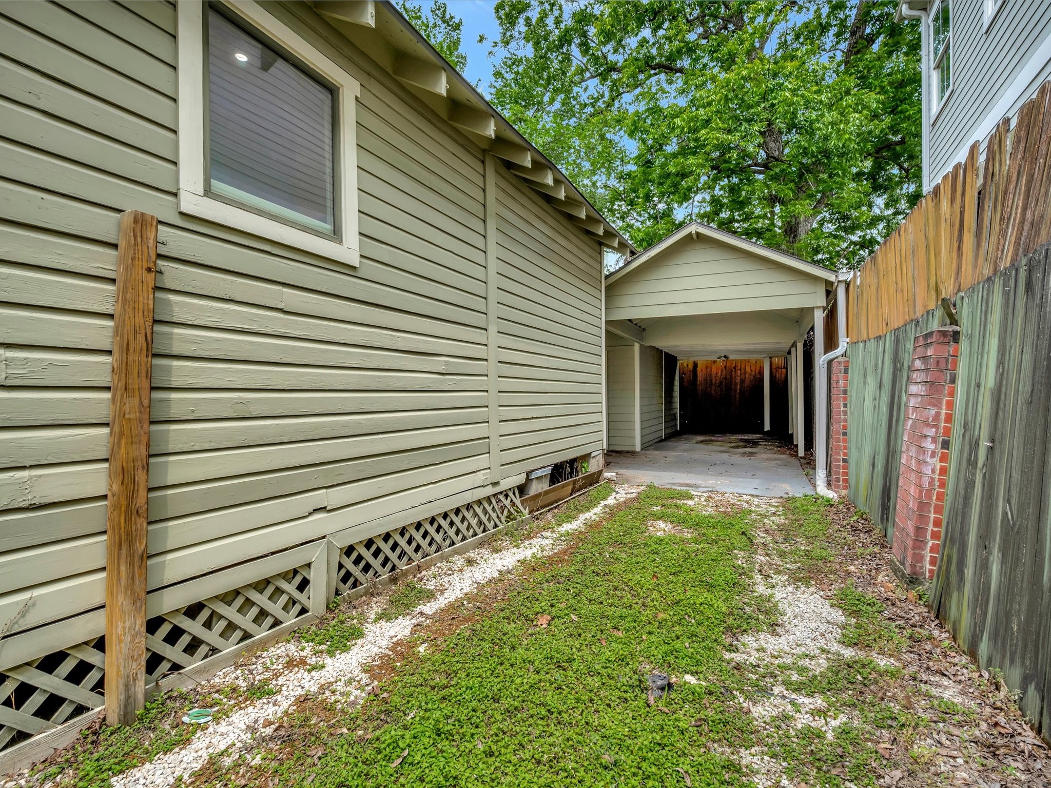 4628 Kermit Street Property Photo 27
