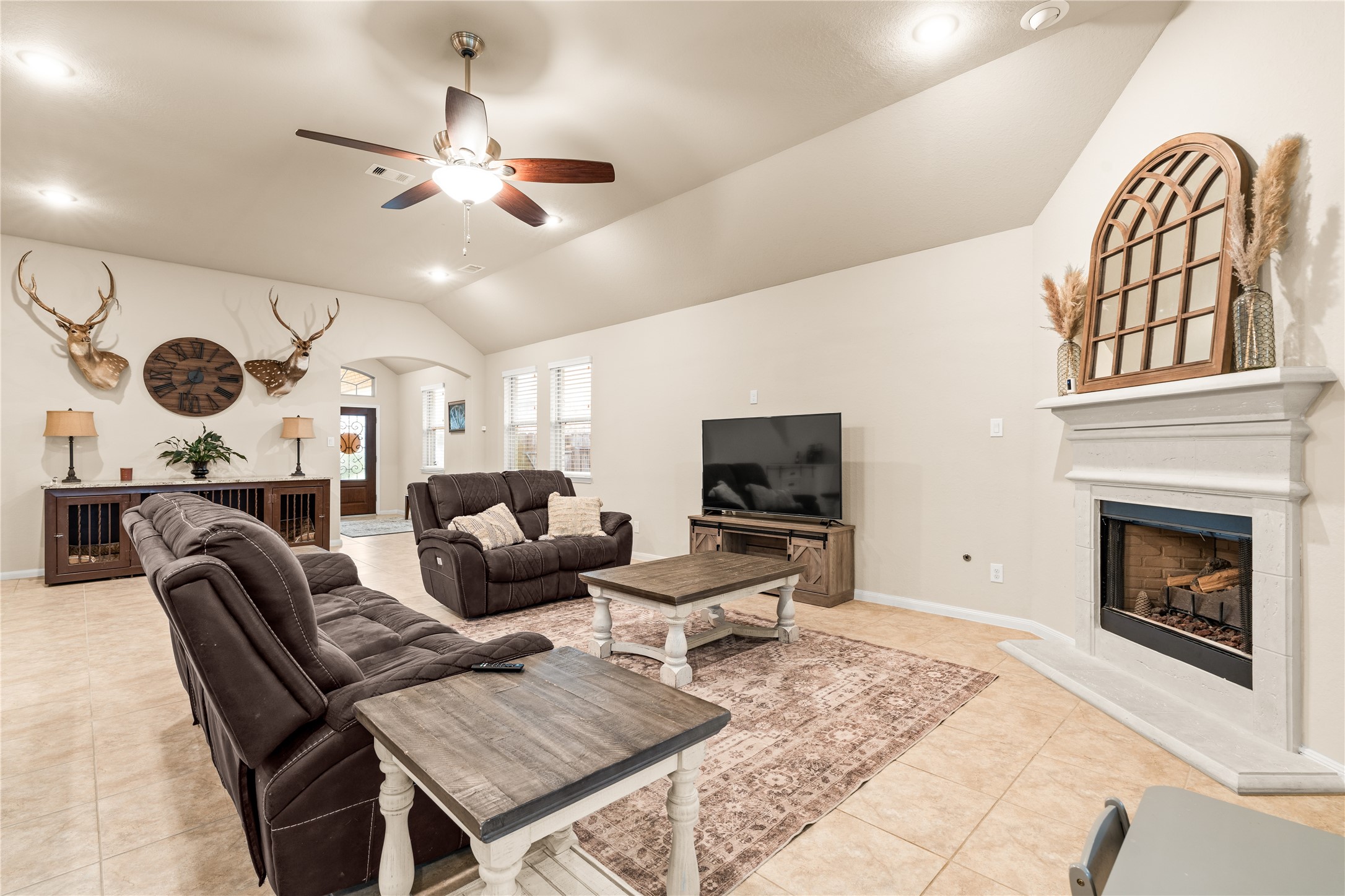 16226 Amber Brown Drive Property Photo 5