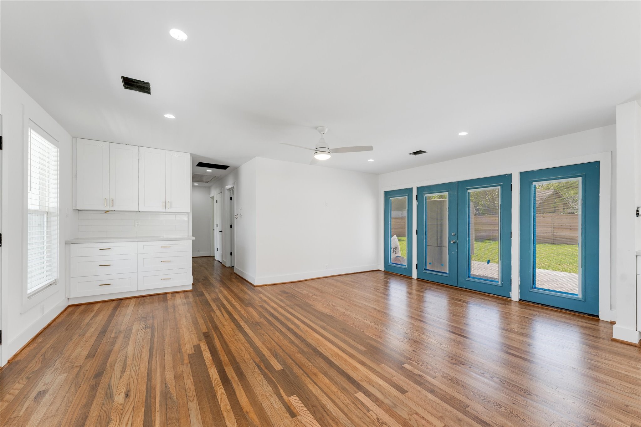 1845 Huge Oaks Street Property Photo 7