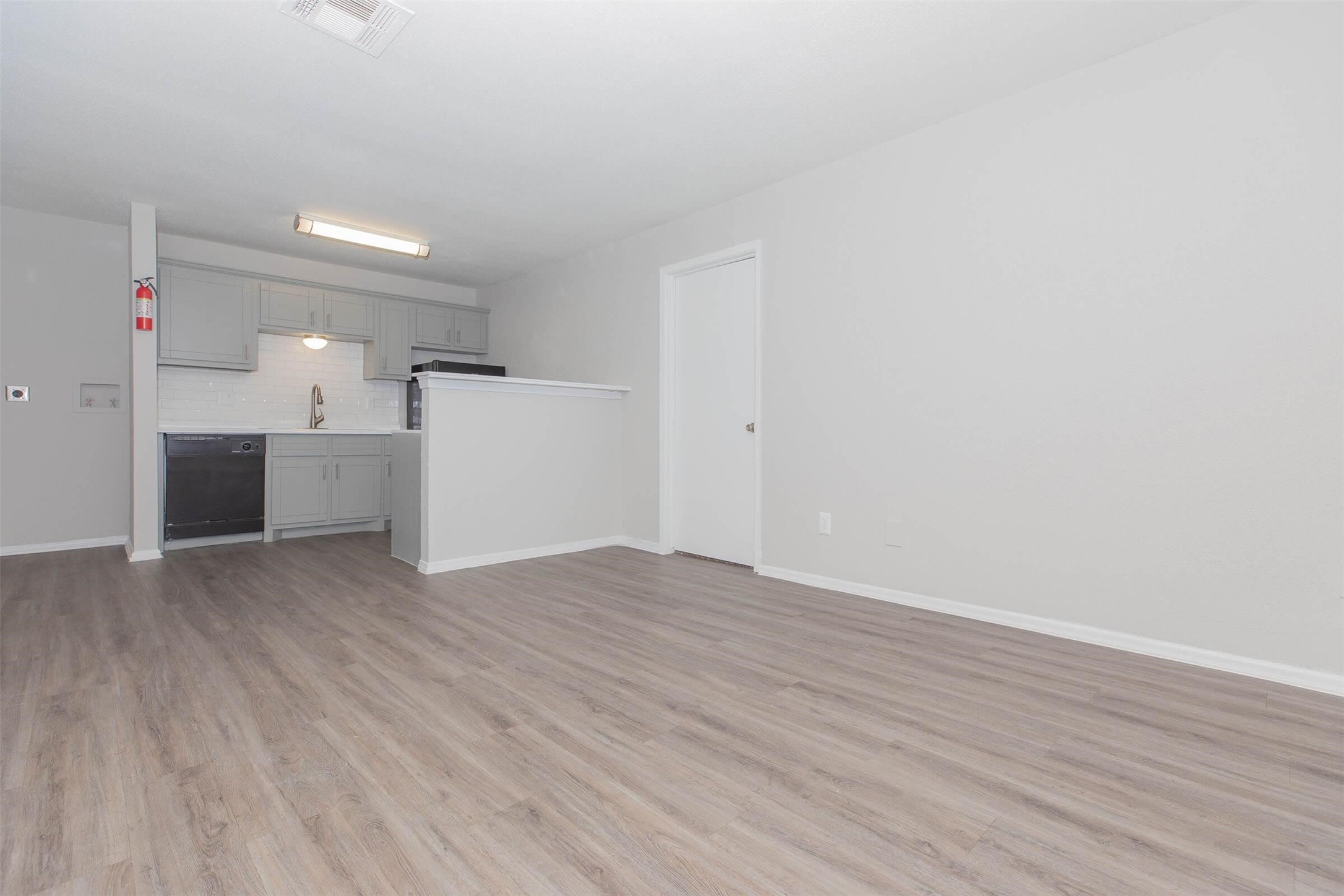 3125 Crestdale Drive 1317b Property Photo 4