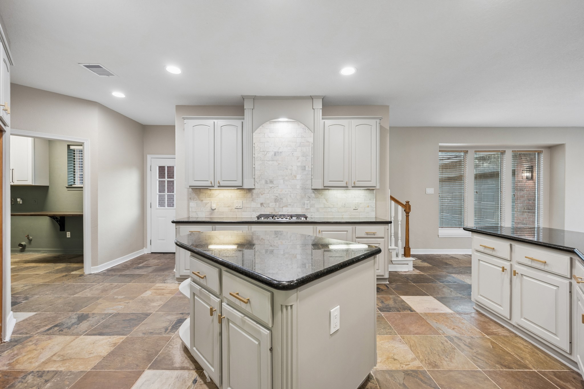22130 Blacksburg Court Property Photo 14