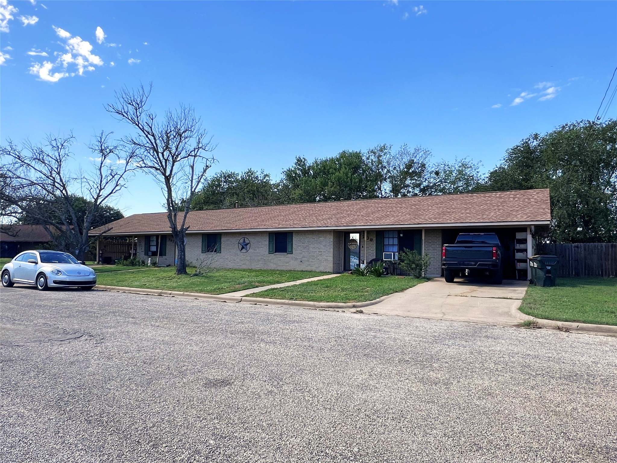 207 Cactus Street Property Photo 1