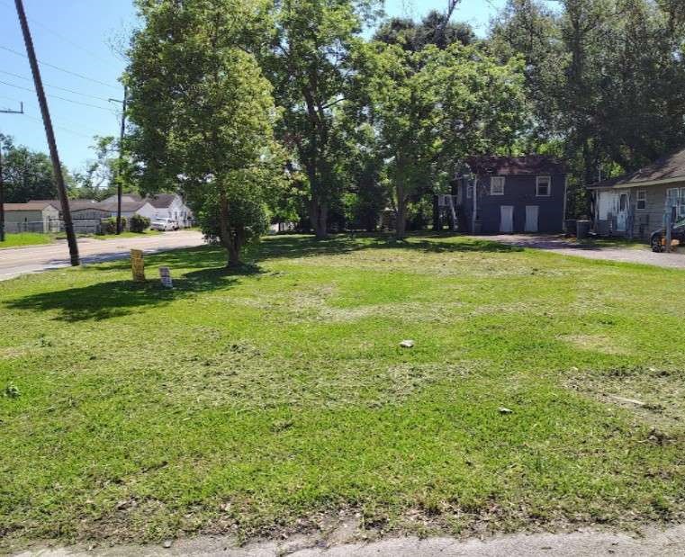 4105 Congress Street Property Photo 1