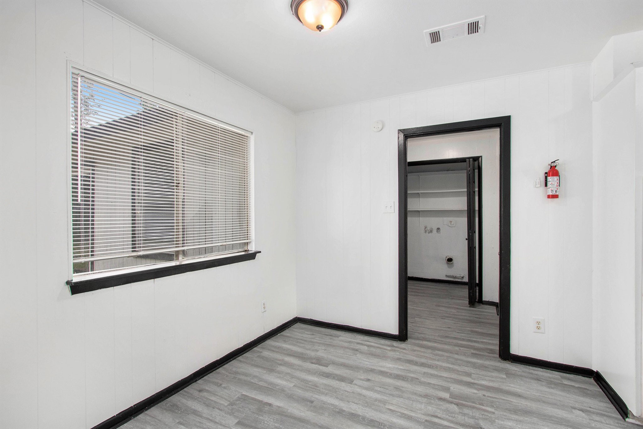 10906 Panay Drive Property Photo 16