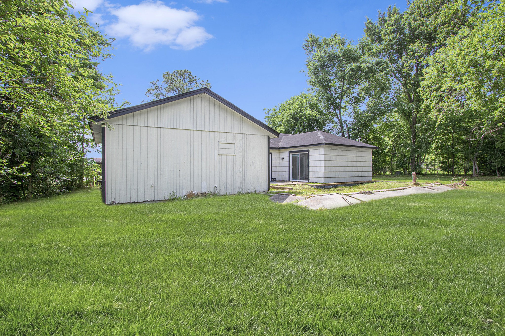 10906 Panay Drive Property Photo 24