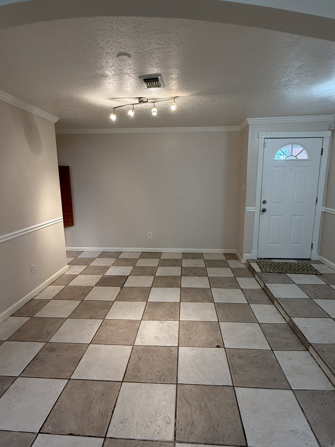 651 Stephanie Drive Property Photo 3