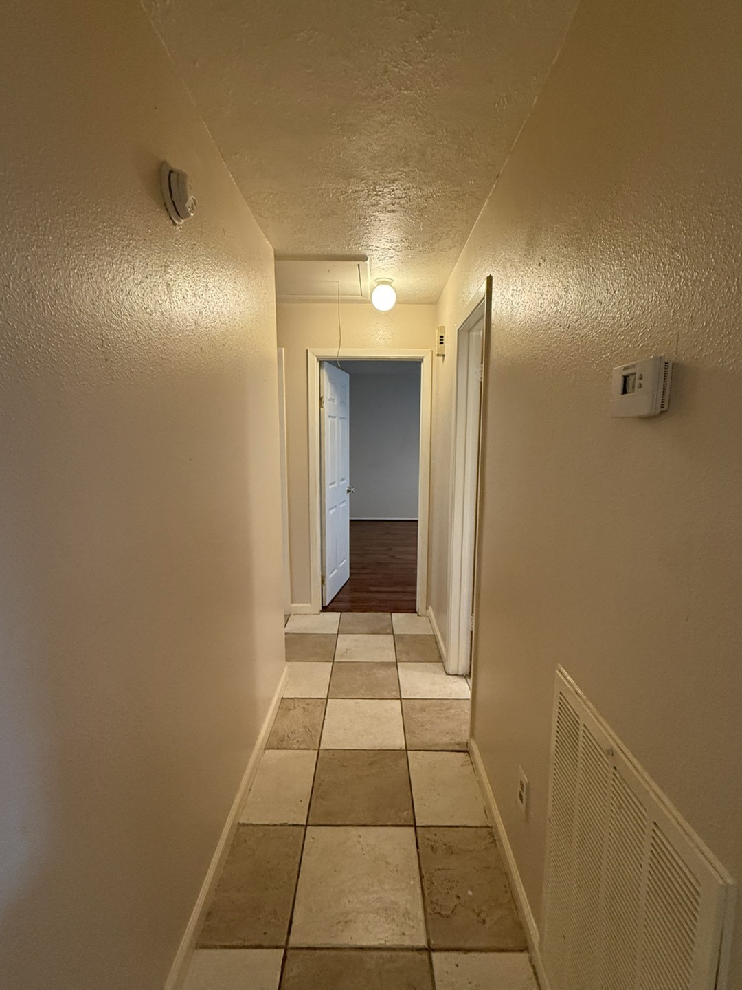 651 Stephanie Drive Property Photo 4