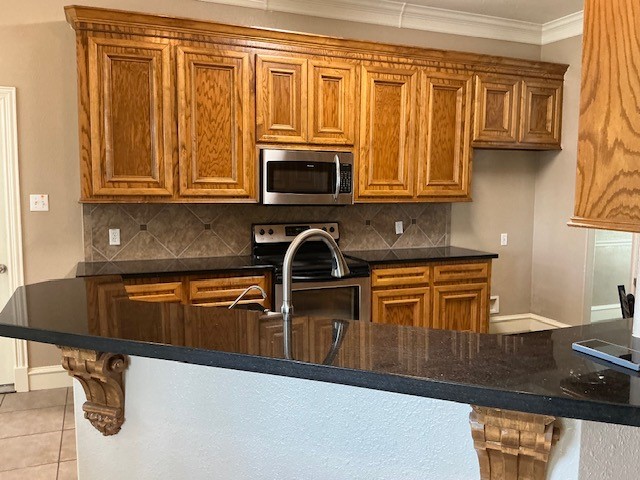 1611 Evesham Drive Property Photo 7