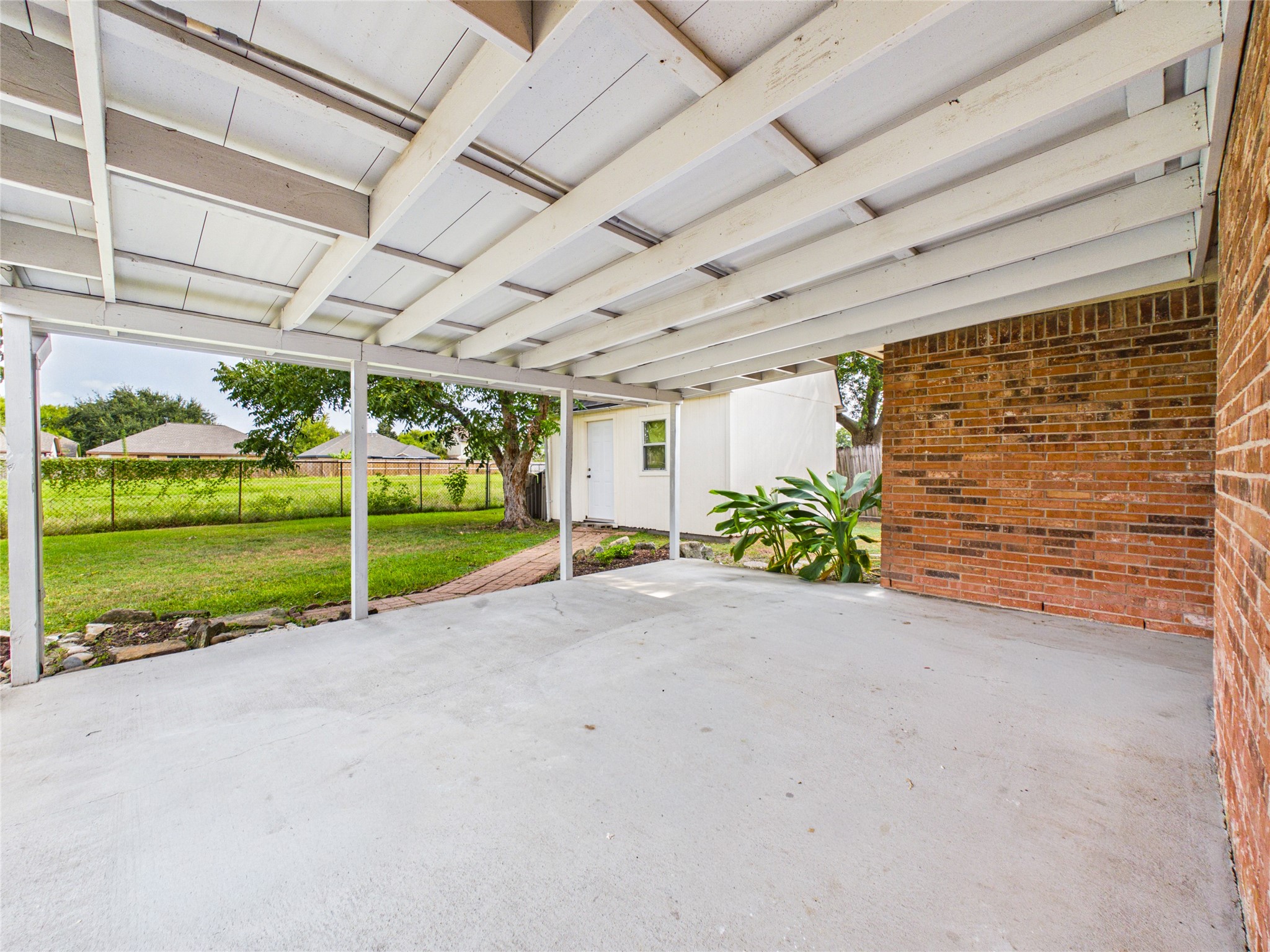 1817 Woodcrest Drive Property Photo 37