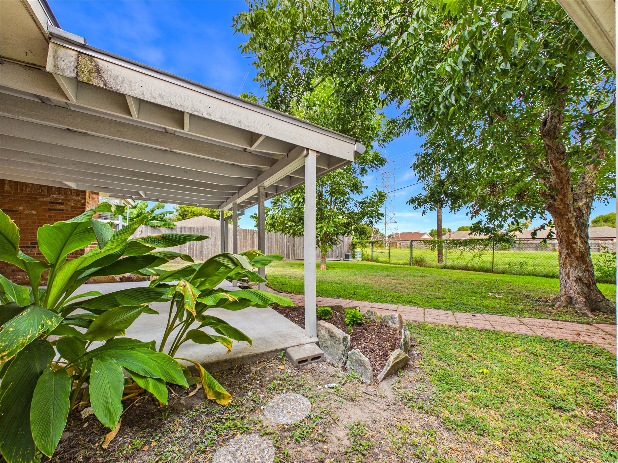 1817 Woodcrest Drive Property Photo 39