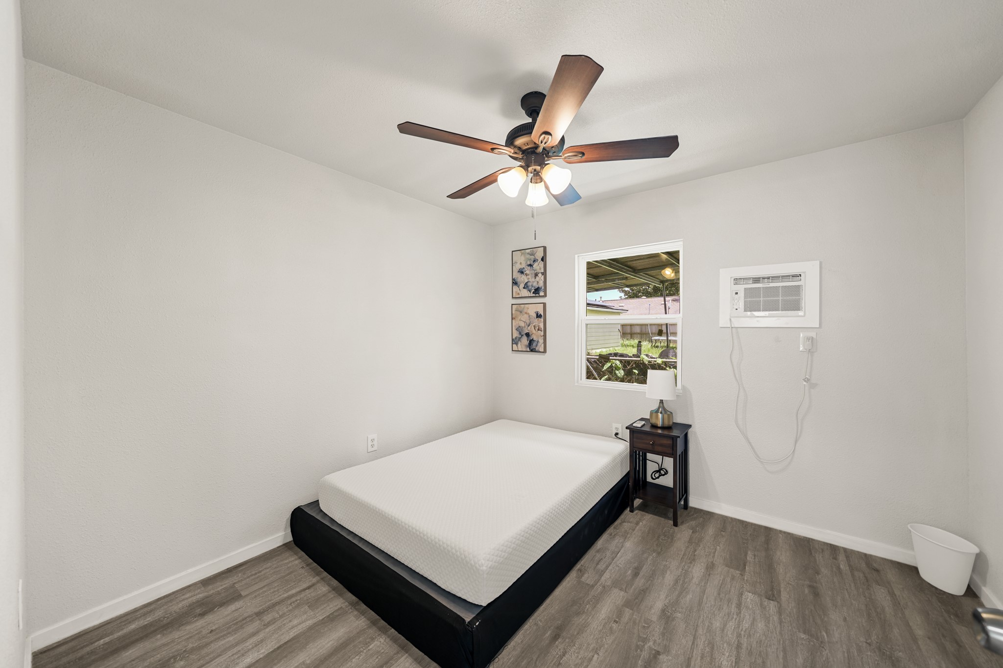 3214 Brea Crest Street B Property Photo 6