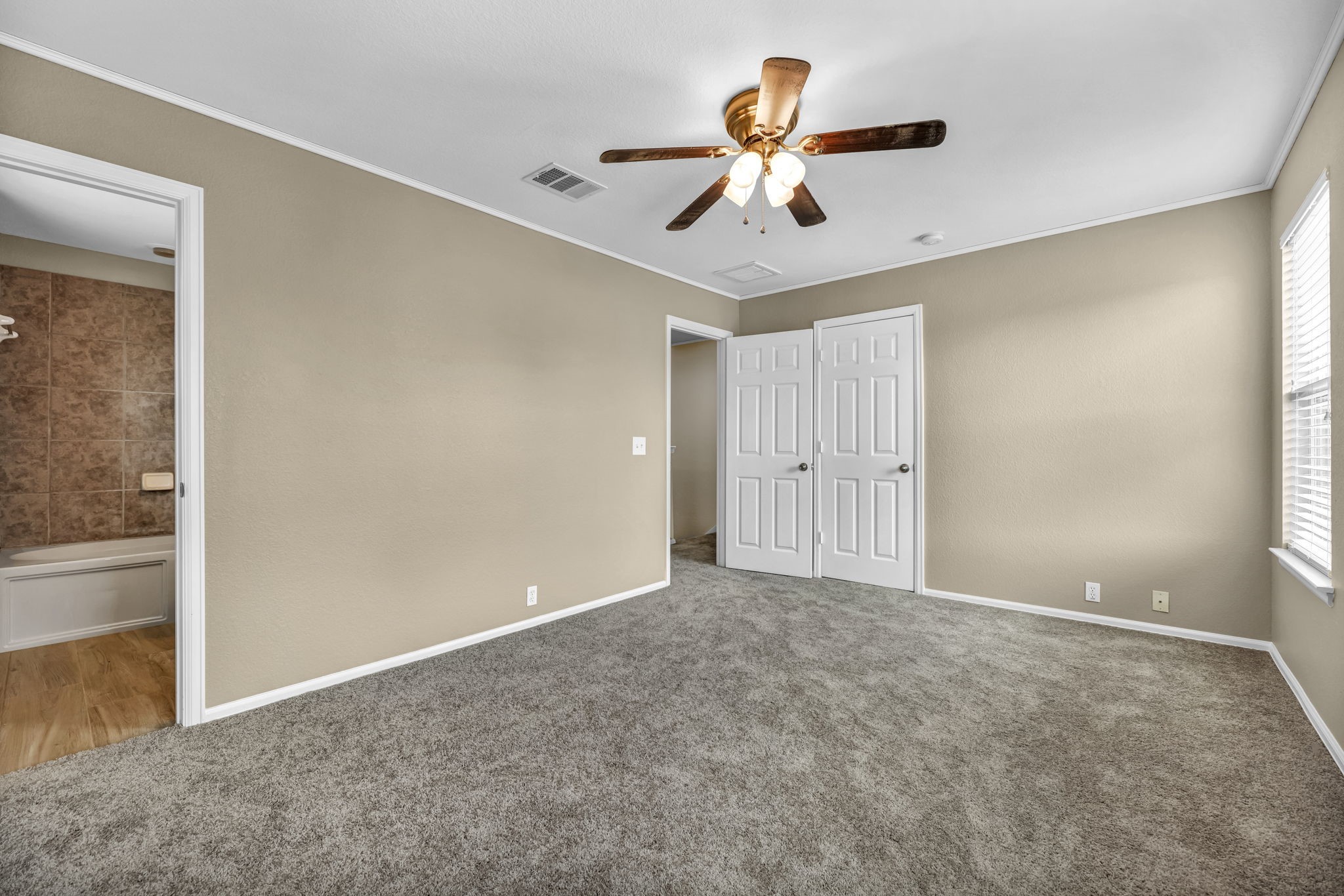 252 Newberry Trails Property Photo 21
