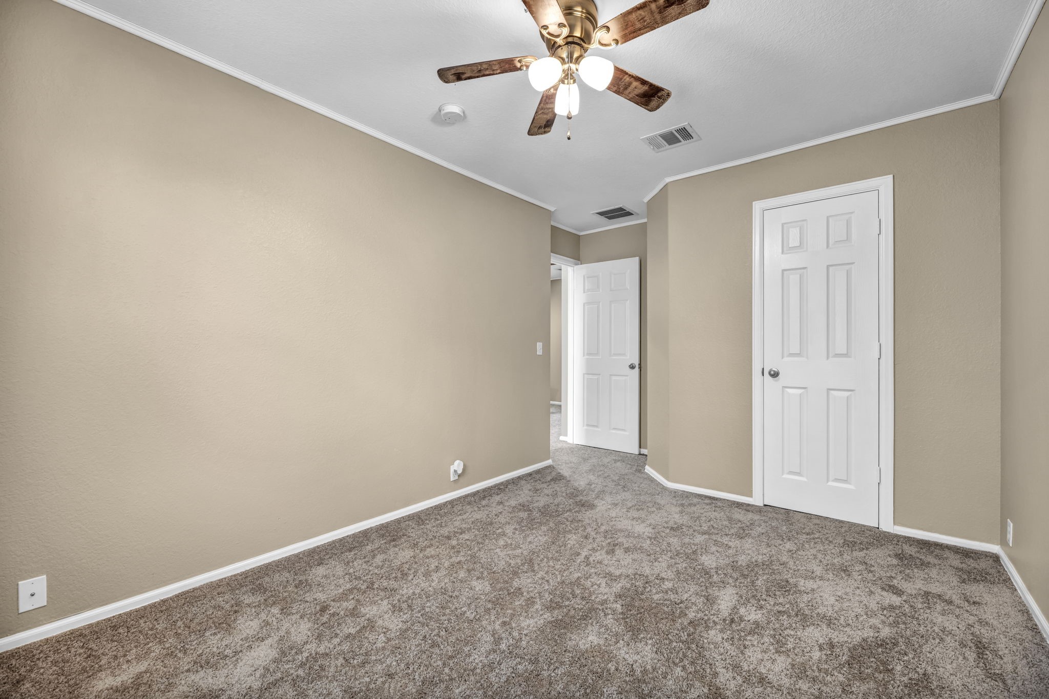 252 Newberry Trails Property Photo 25