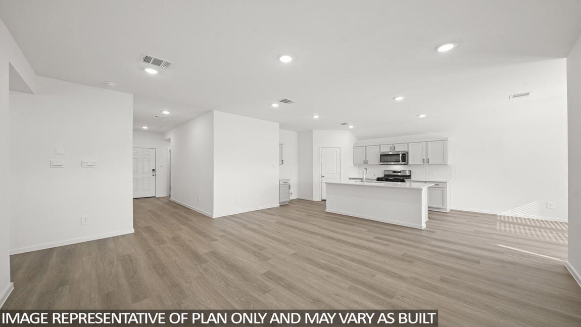 102 Rustic Creek Court Property Photo 4