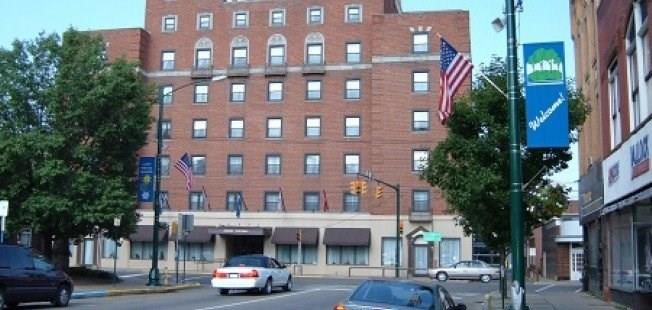 2 South Ave Property Photo 1