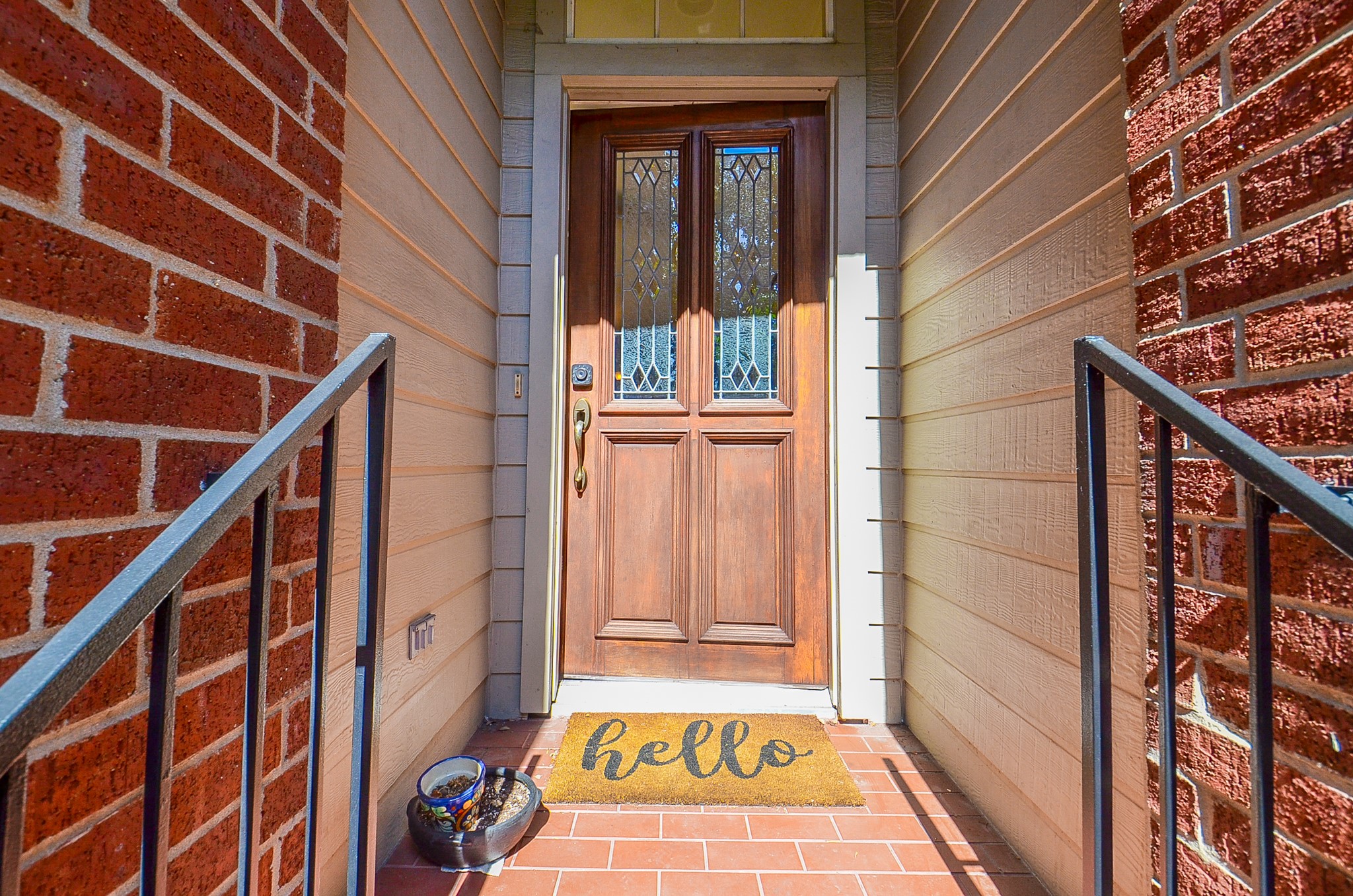 227 N Mcgowen Street N Property Photo 5