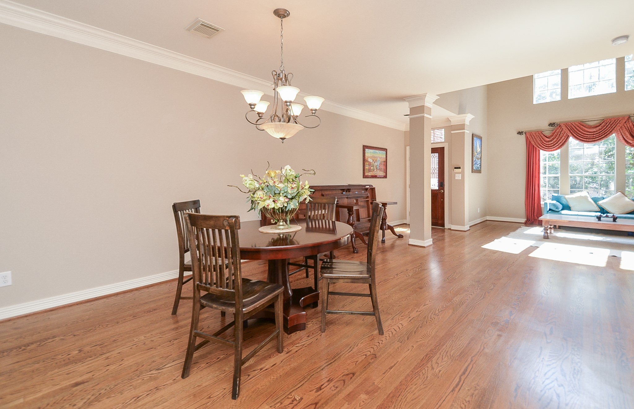 227 N Mcgowen Street N Property Photo 10