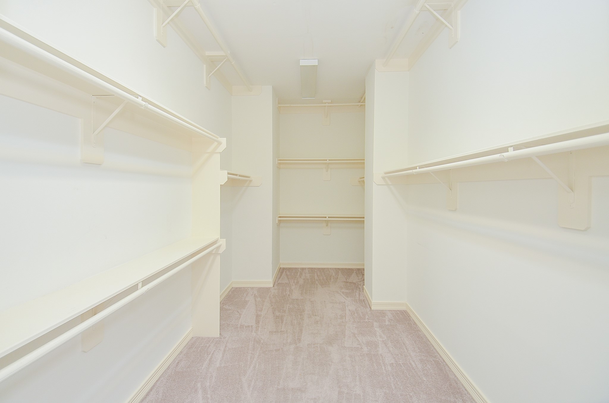 227 N Mcgowen Street N Property Photo 28