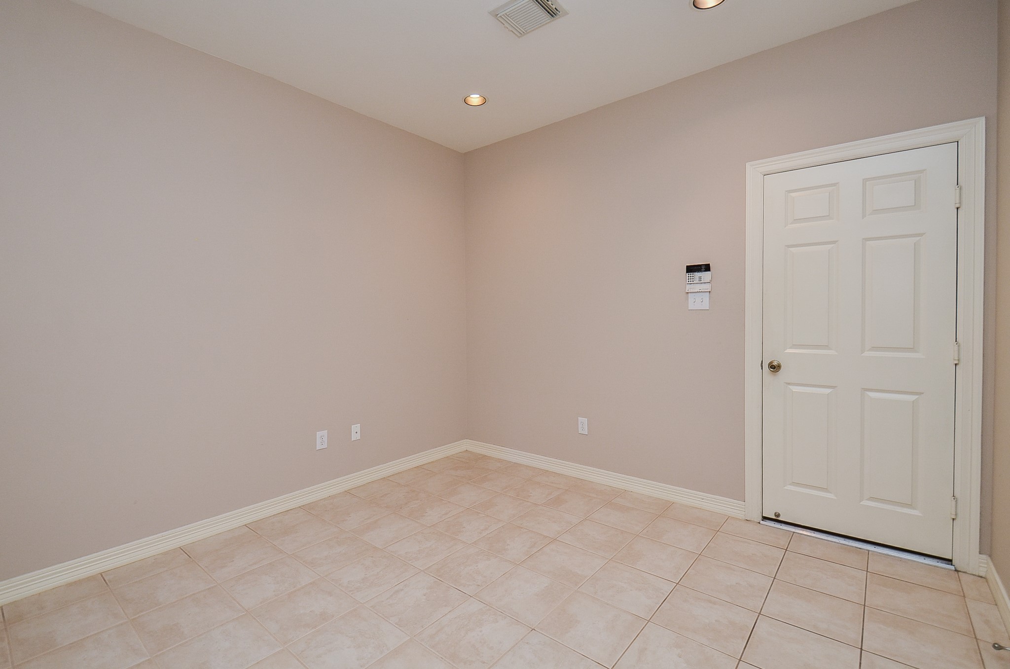 227 N Mcgowen Street N Property Photo 30