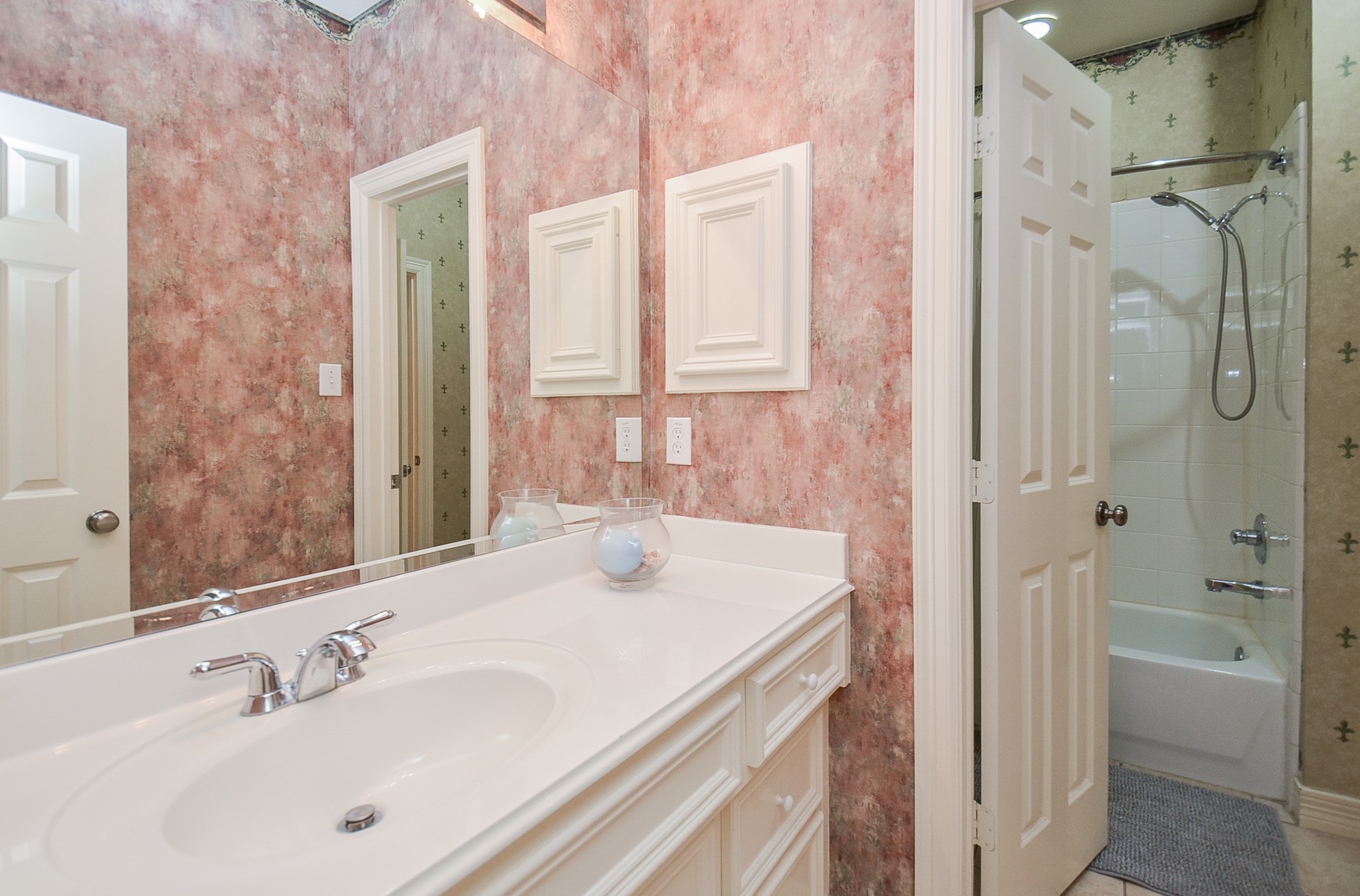 227 N Mcgowen Street N Property Photo 34