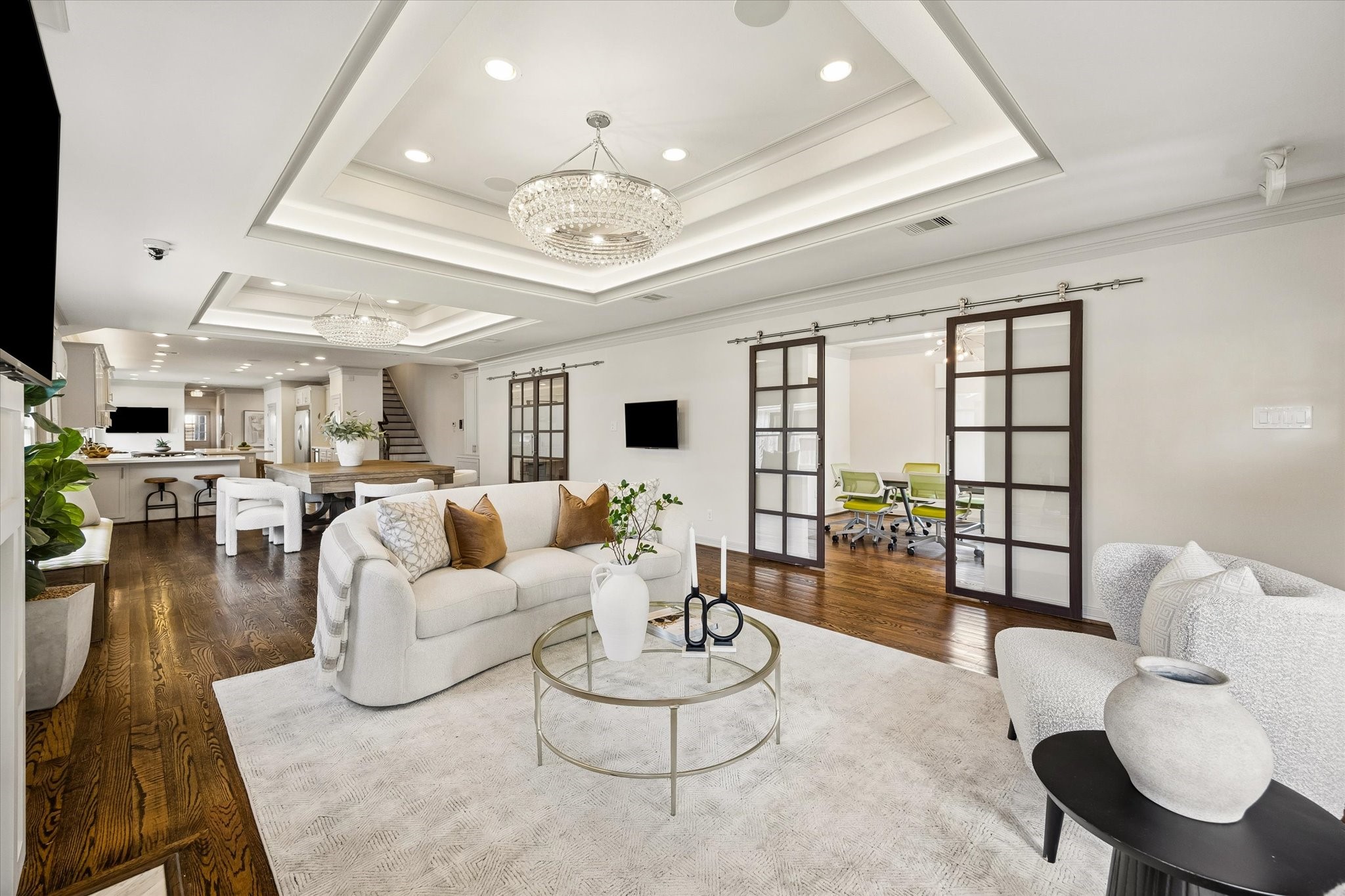 638 Heights Boulevard Property Photo 9