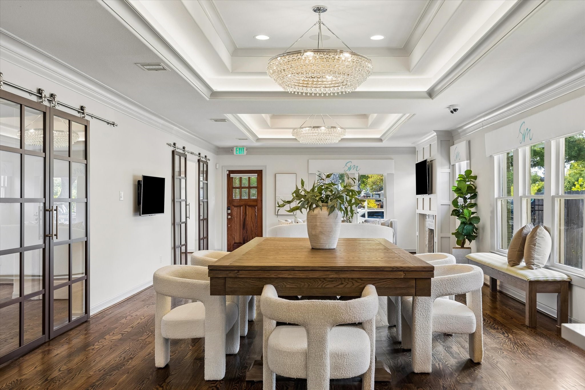 638 Heights Boulevard Property Photo 13