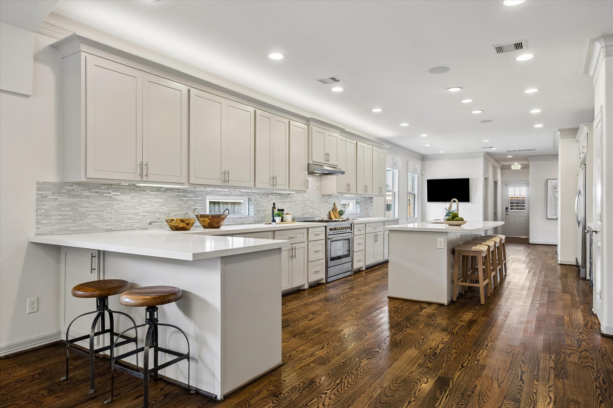 638 Heights Boulevard Property Photo 15