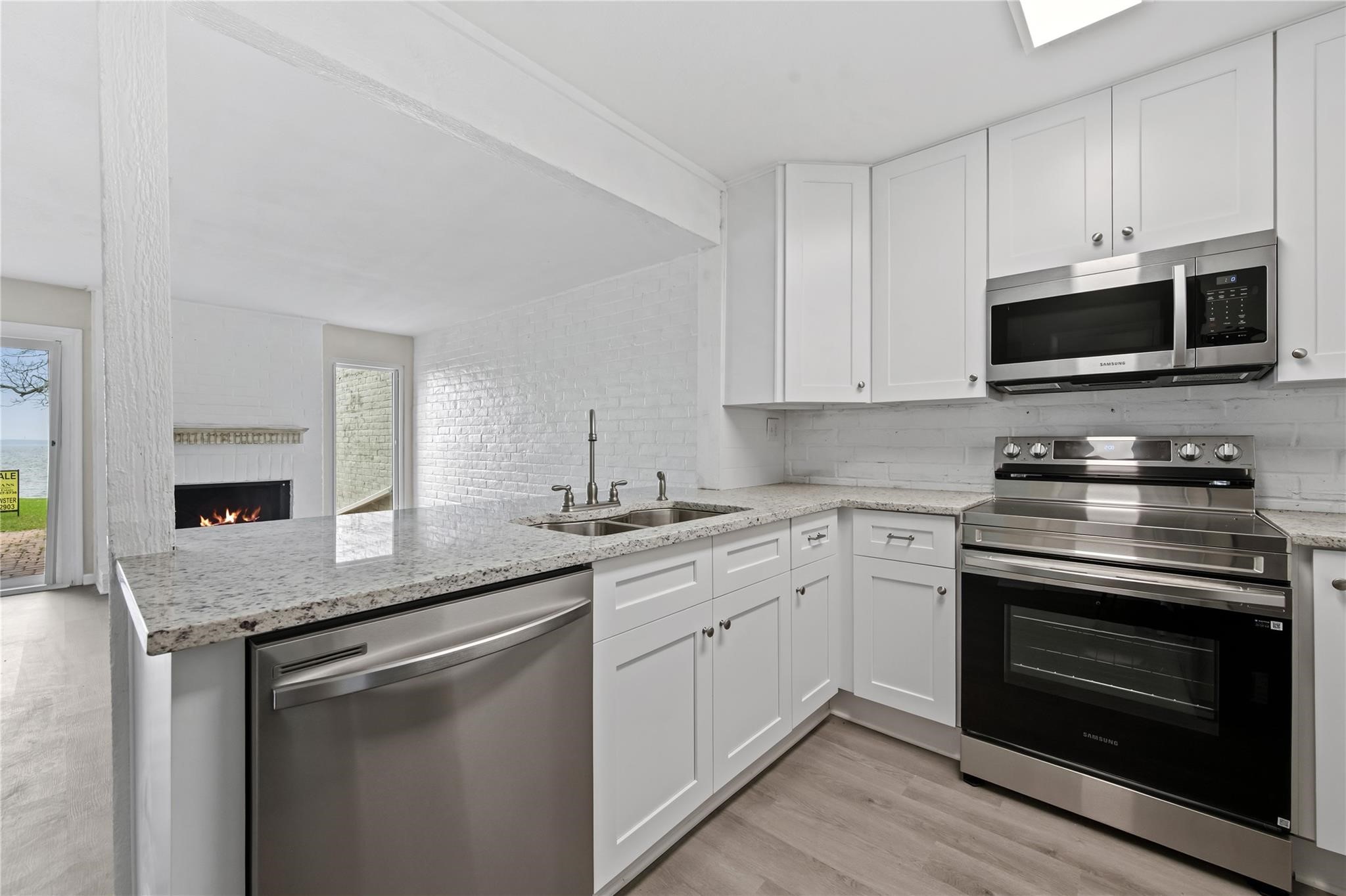 100 Edgewater Drive 32 Property Photo 9