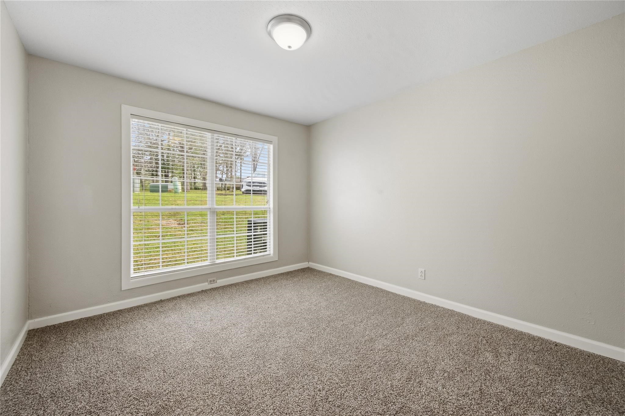 100 Edgewater Drive 32 Property Photo 11
