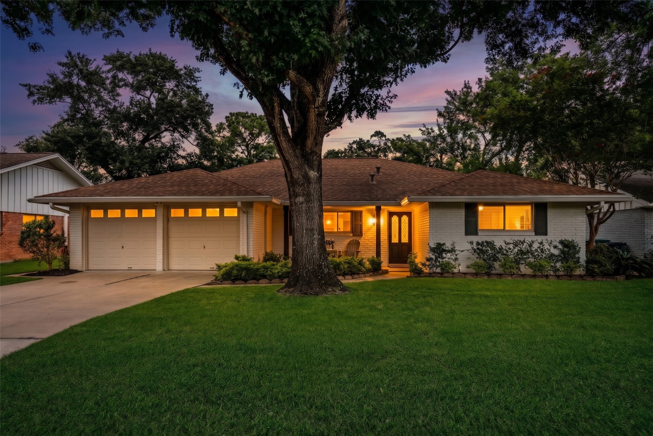 10502 Shadow Wood Drive Property Photo 1