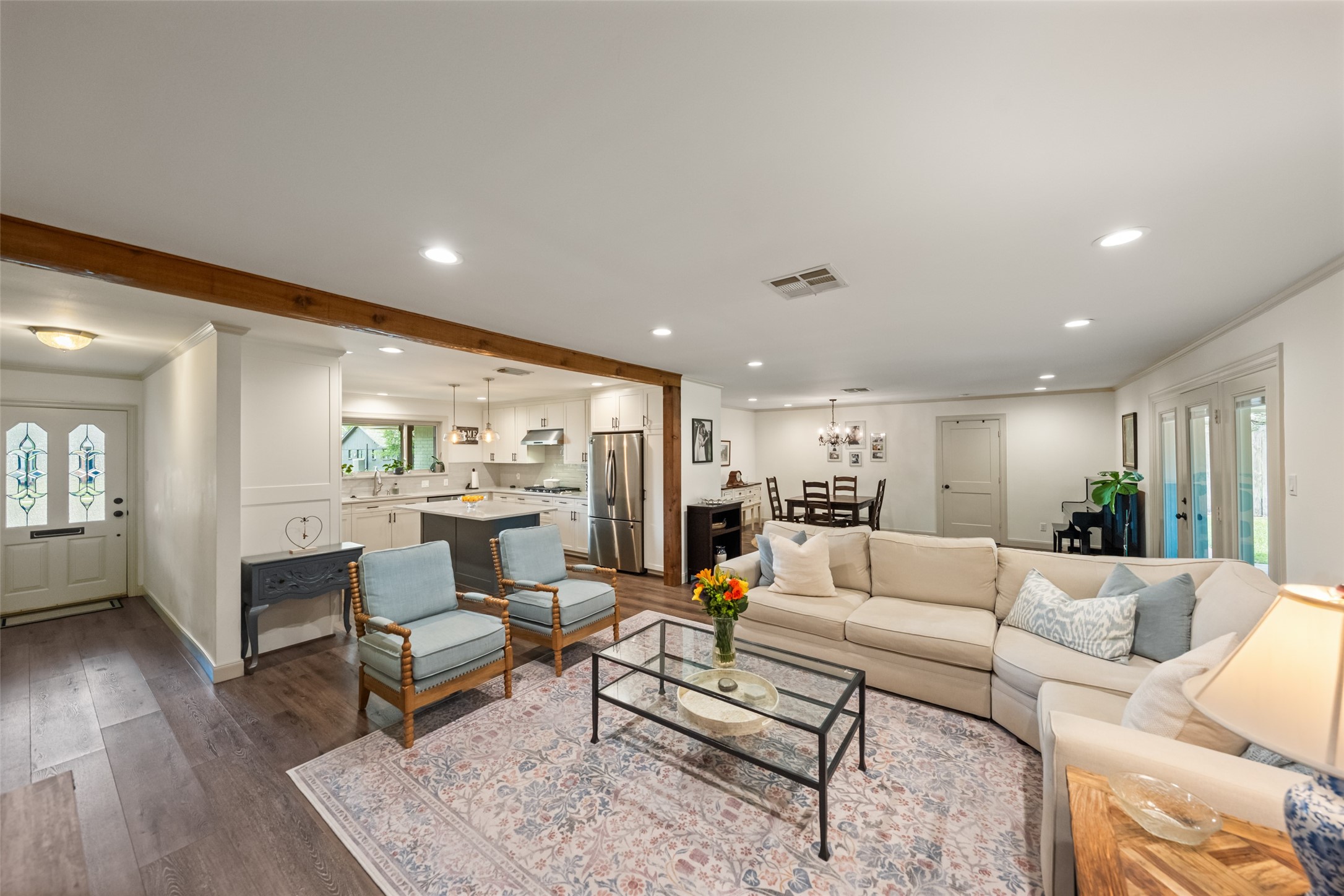 10502 Shadow Wood Drive Property Photo 4