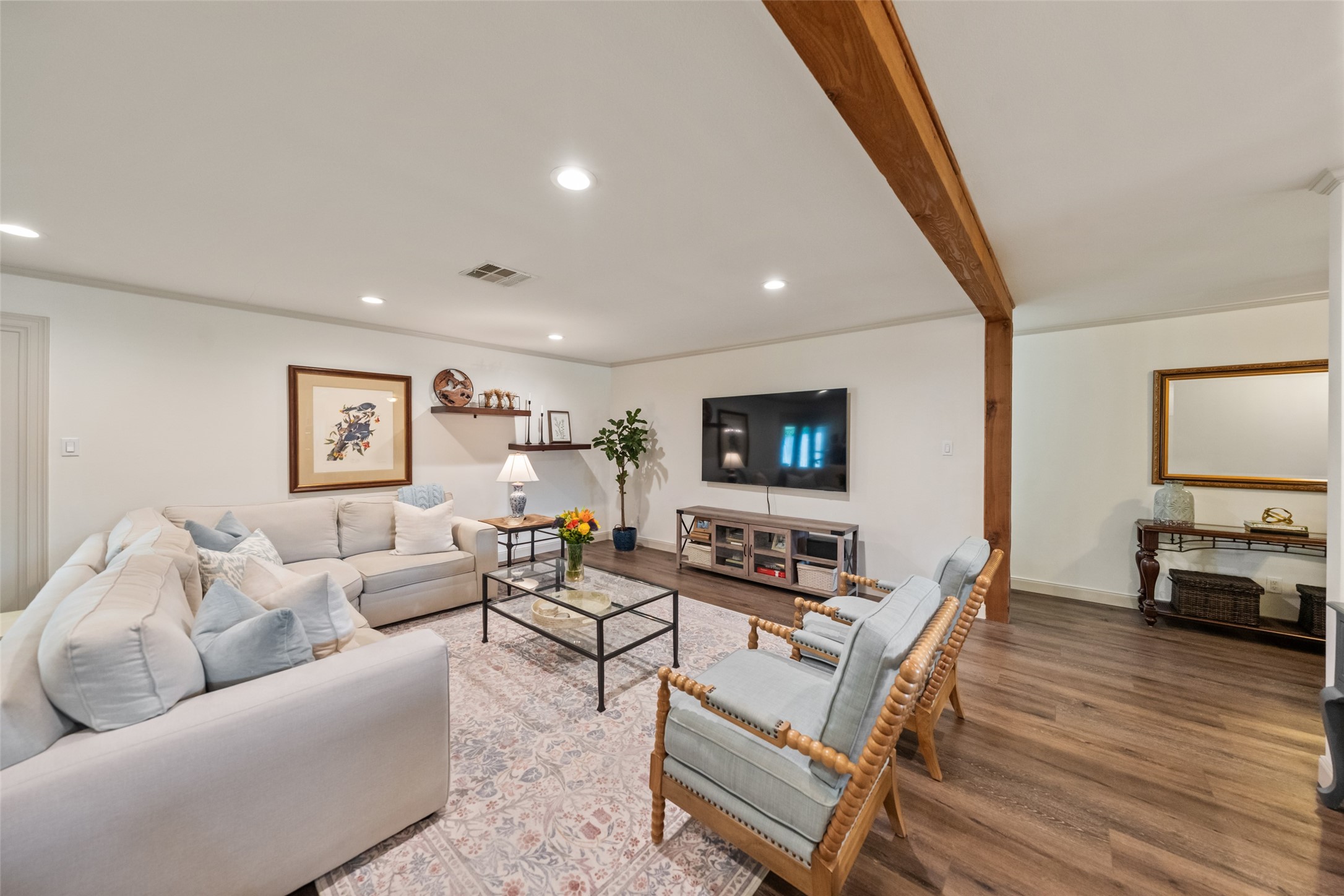 10502 Shadow Wood Drive Property Photo 6