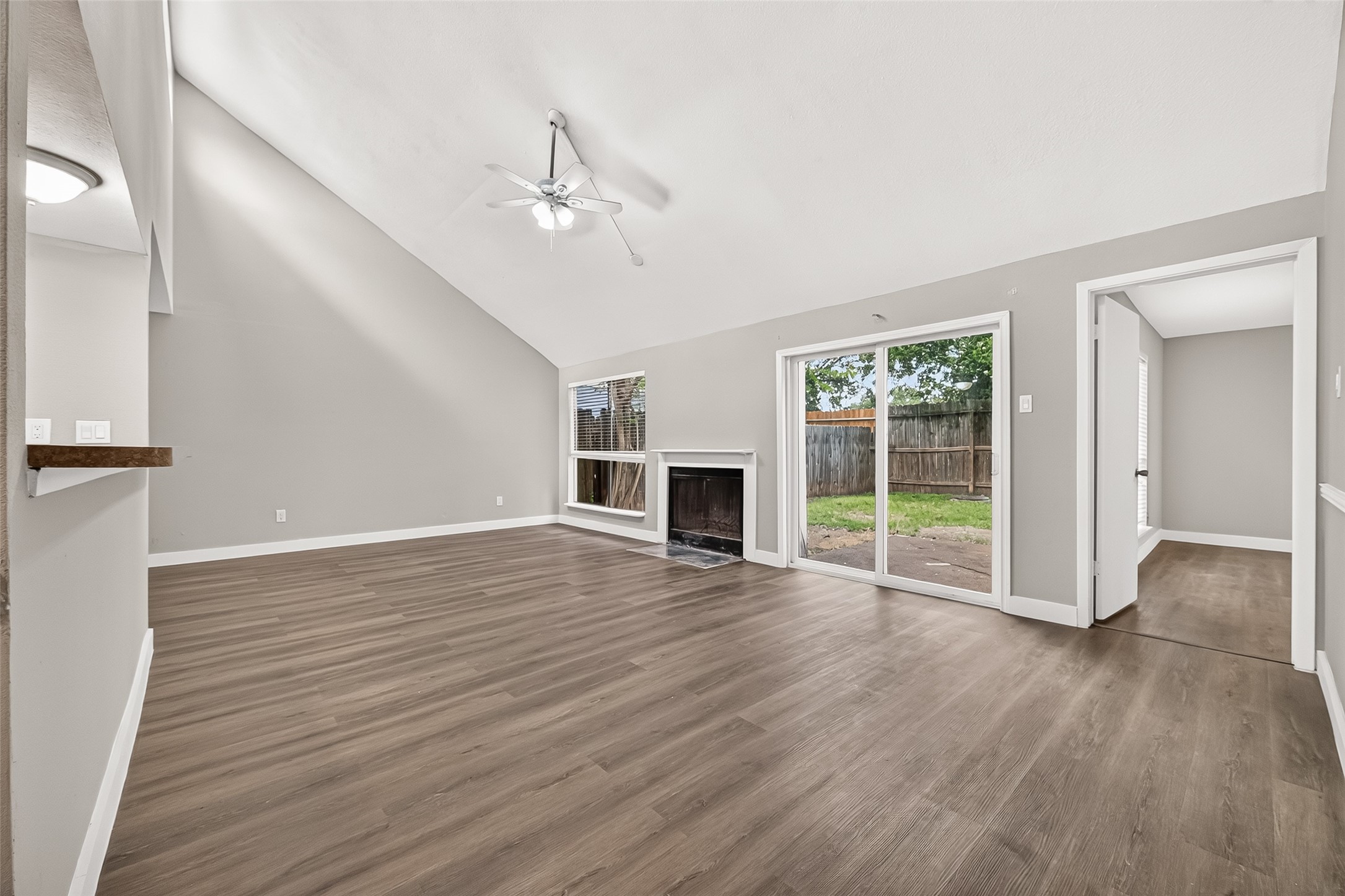 11202 Bandlon Drive Property Photo 3
