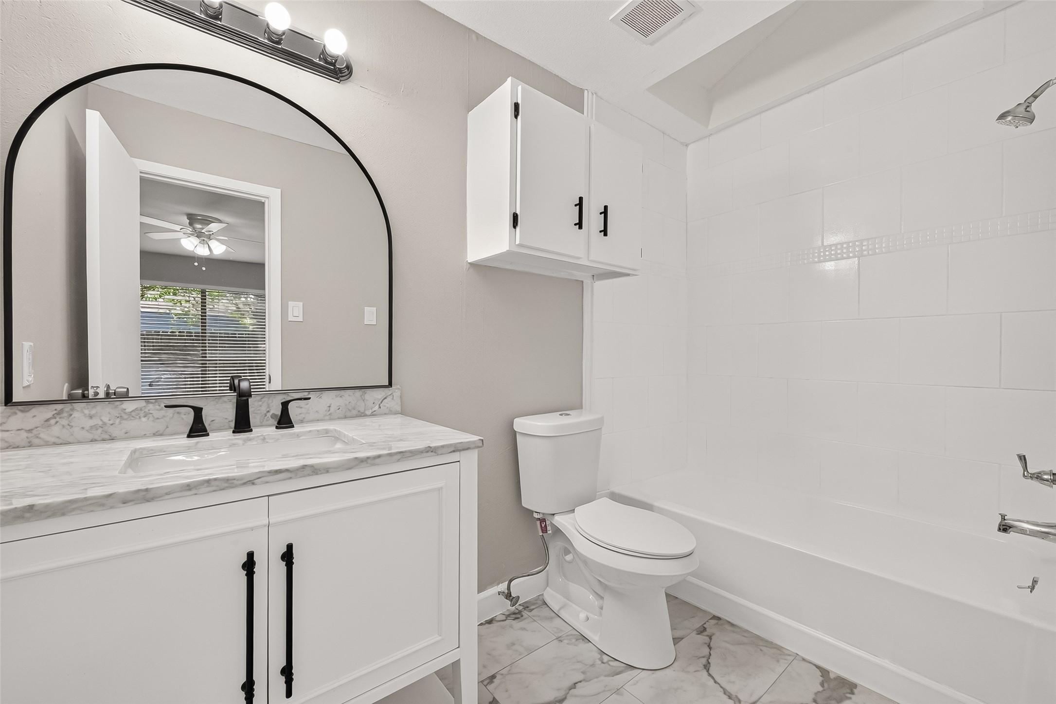 11202 Bandlon Drive Property Photo 19