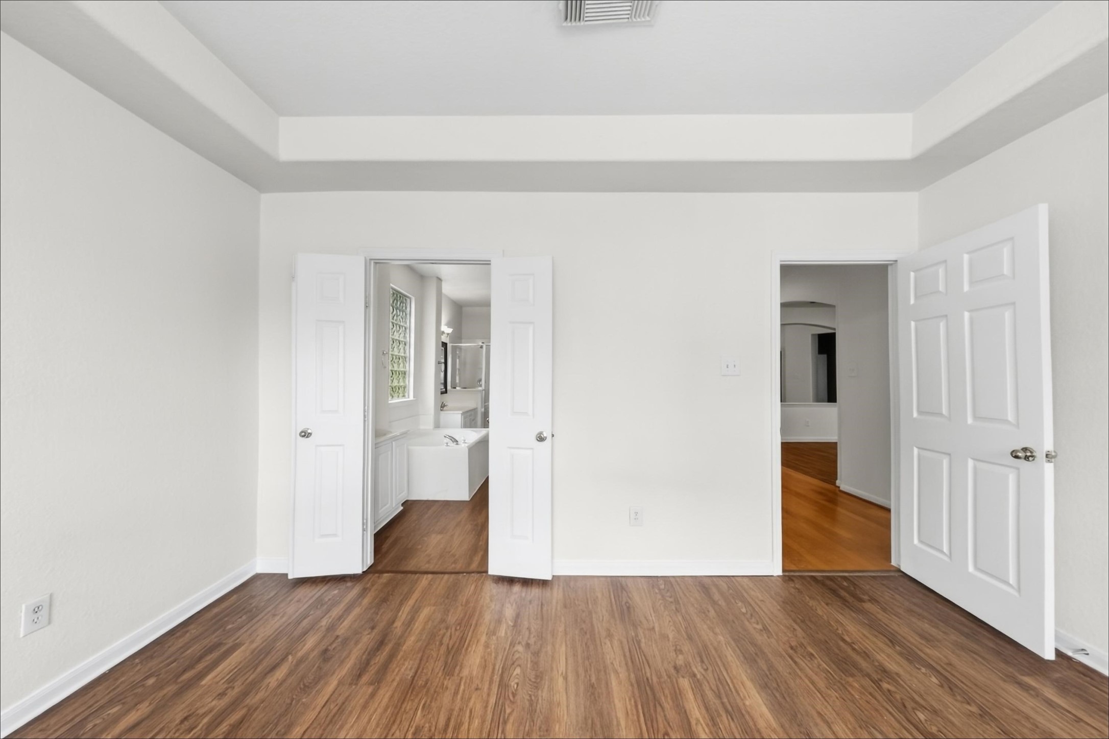 4702 Sebastopol Drive Property Photo 11