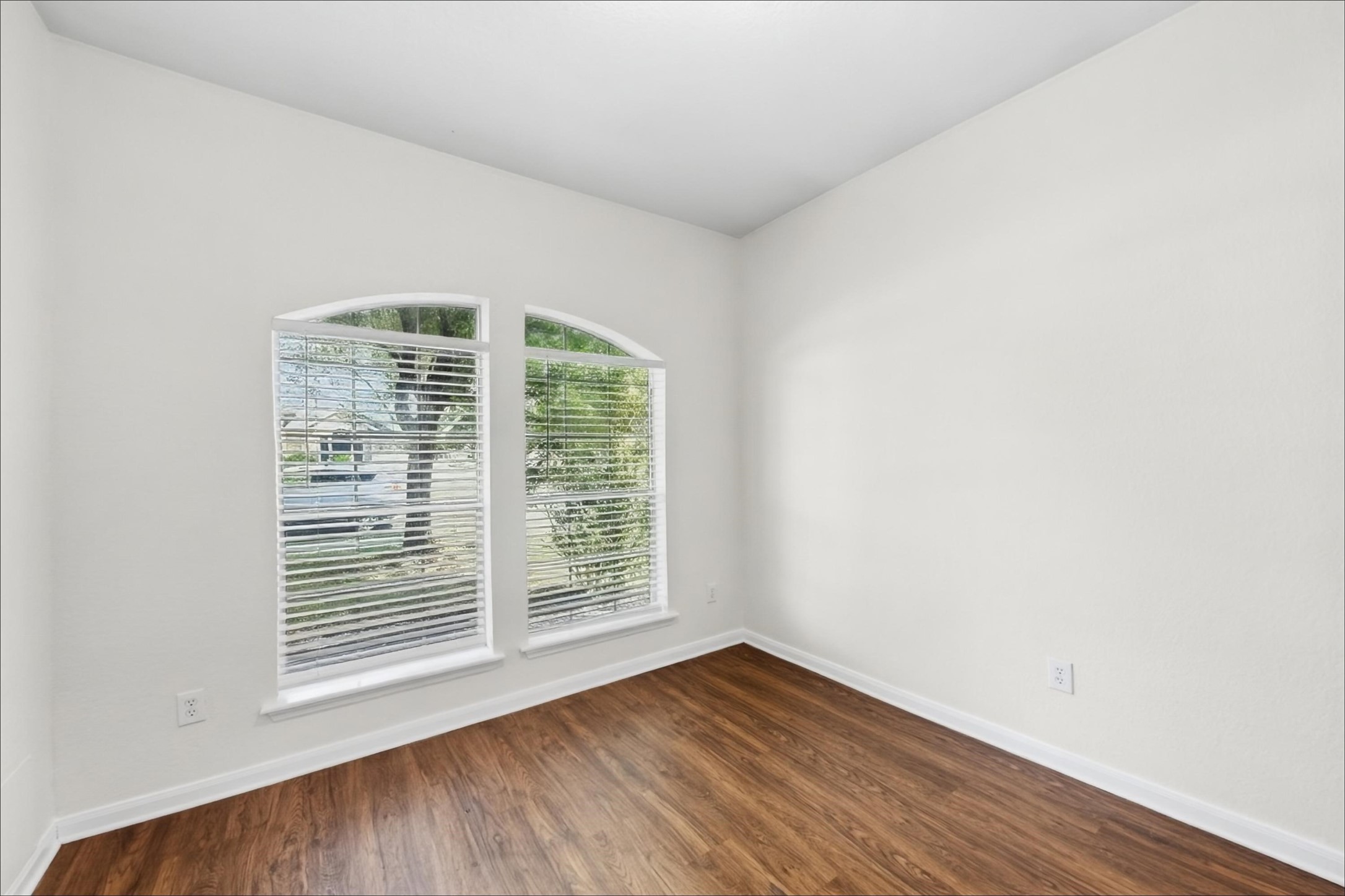 4702 Sebastopol Drive Property Photo 17